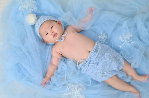 余姚宝宝要不要穿袜子